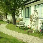 App-7-In-Strandnaher-Lage-Baederstil-Villa-In-Wenningstedt-Sylt